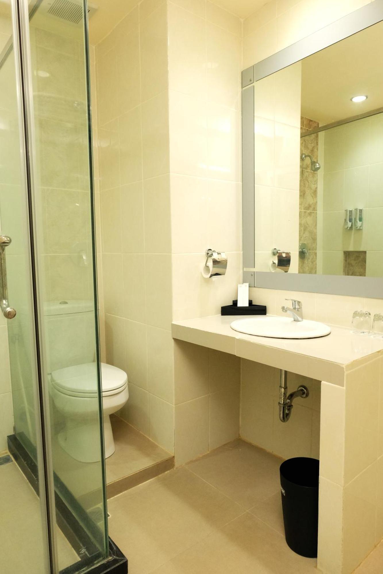 Halogen Hotel Airport Surabaya Sidoarjo Luaran gambar