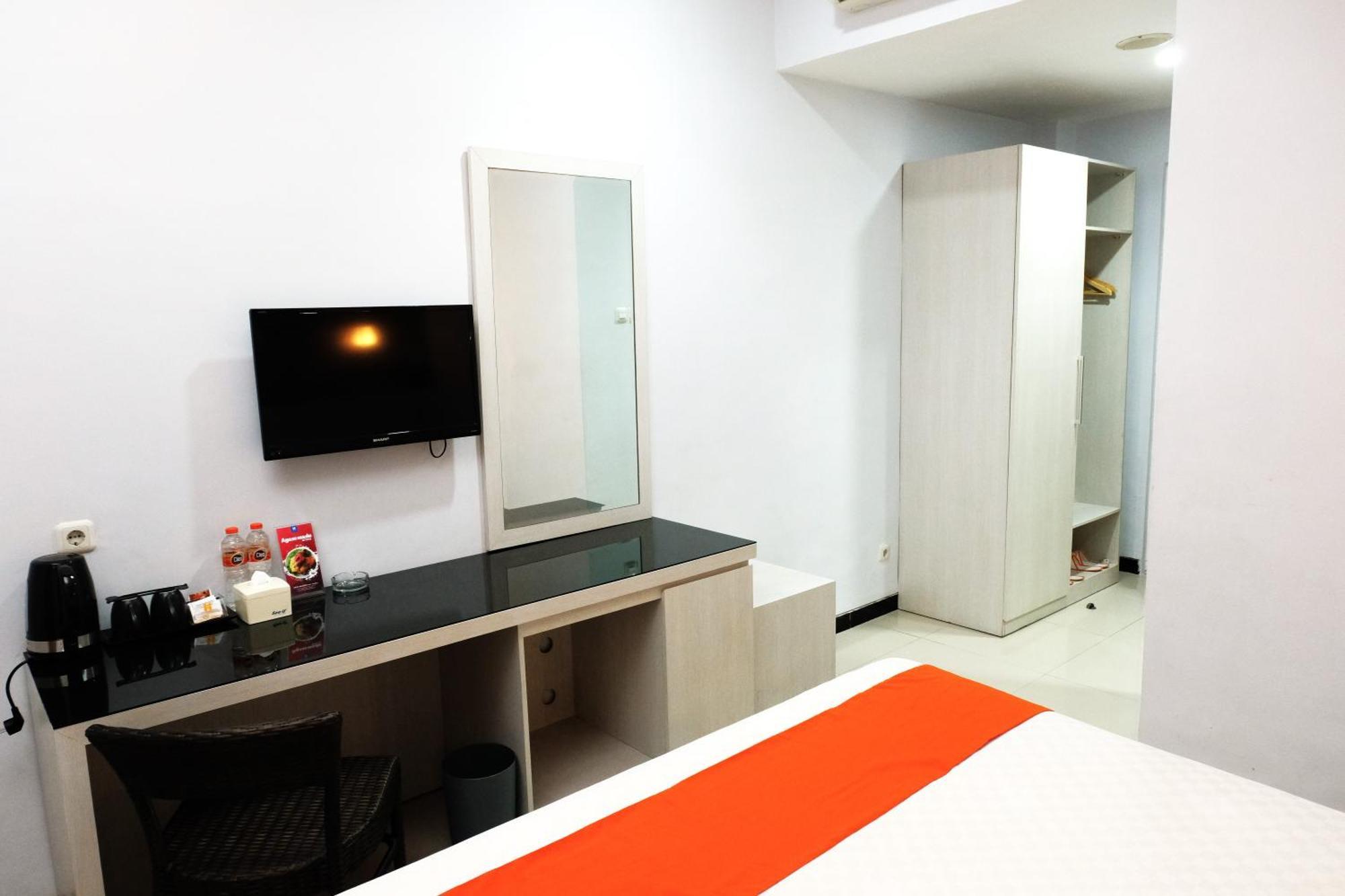 Halogen Hotel Airport Surabaya Sidoarjo Luaran gambar