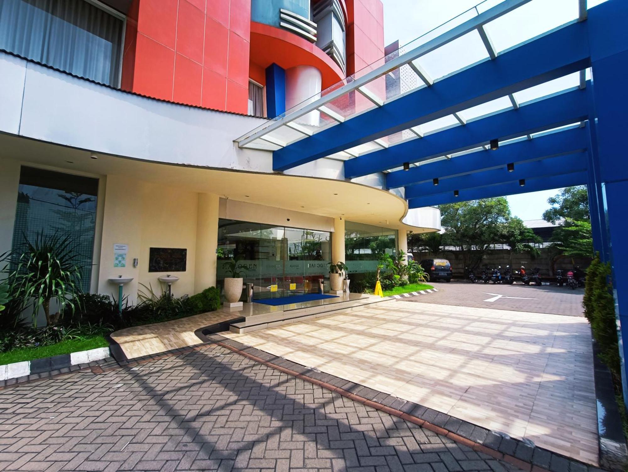 Halogen Hotel Airport Surabaya Sidoarjo Luaran gambar