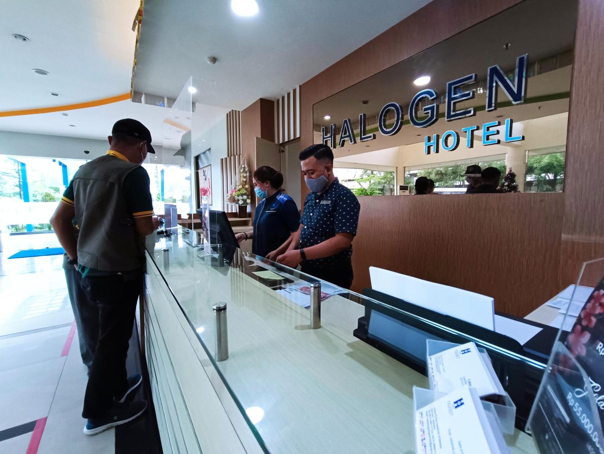 Halogen Hotel Airport Surabaya Sidoarjo Luaran gambar