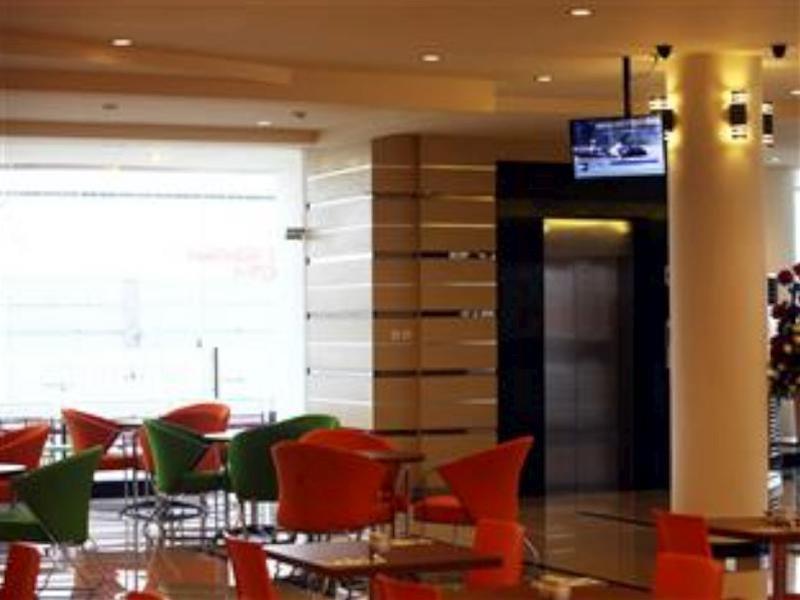Halogen Hotel Airport Surabaya Sidoarjo Luaran gambar